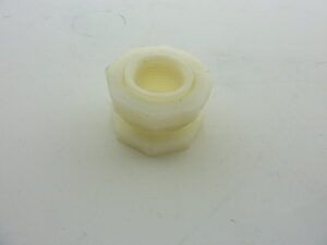 Water tank connection coupling