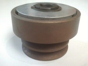 Centrifugal clutch incl. V-belt pulley