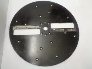 Blade mounting plate