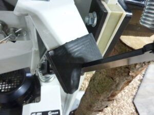 Rubber operating arm