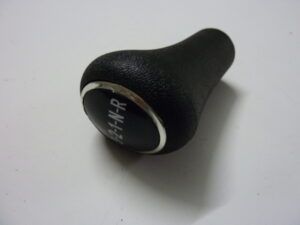 Gear shift knob (gearbox)