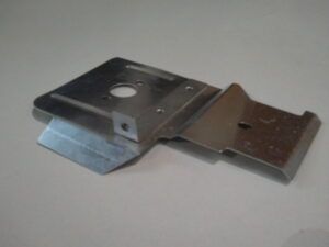 Heat shield (exhaust side)