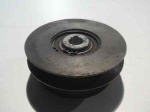 Centrifugal clutch incl. pulley