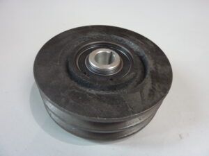 Centrifugal clutch incl. pulley