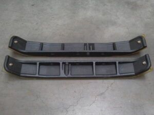 Base plate widening left and right