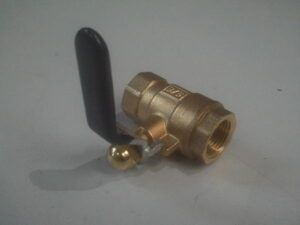 Oil stopcock (saw chain oil)