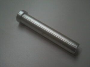 Bolt hydraulic cylinder