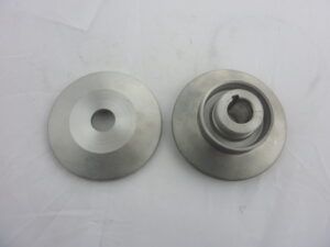 Saw blade flange